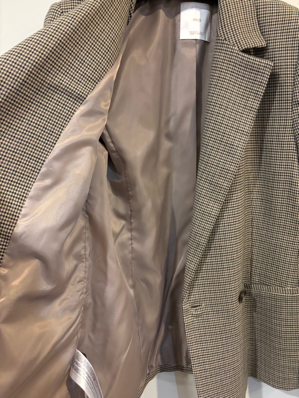 NWT Mango Houndstooth Blazer with Beige Lining and Tan Buttons - Picture 4 of 5